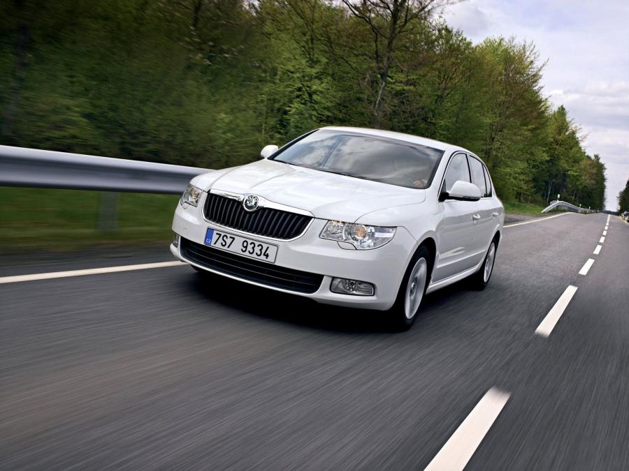  Skoda Superb GreenLine 2008 года  (фото 10 из 30)